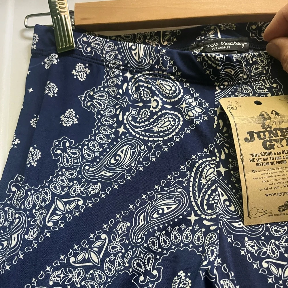 NWT Bandana Leggings